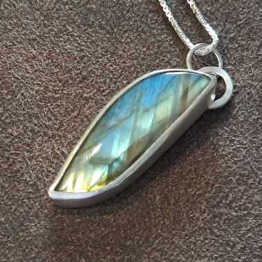 Labradoriethanger roosknop (smal)